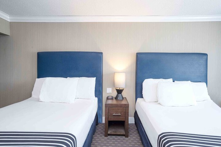 Room 21 of 21
