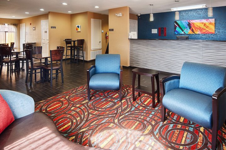 Hotel Interior 4 of 13