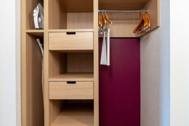 Room 44 of 64