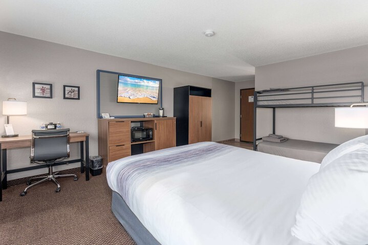 AmericInn by Wyndham New Richmond