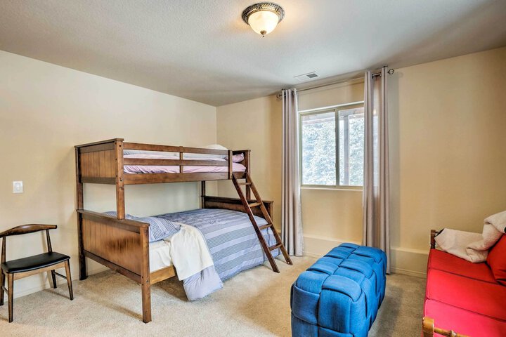 Secluded Alpine Home in Alma w / Mountain Views!