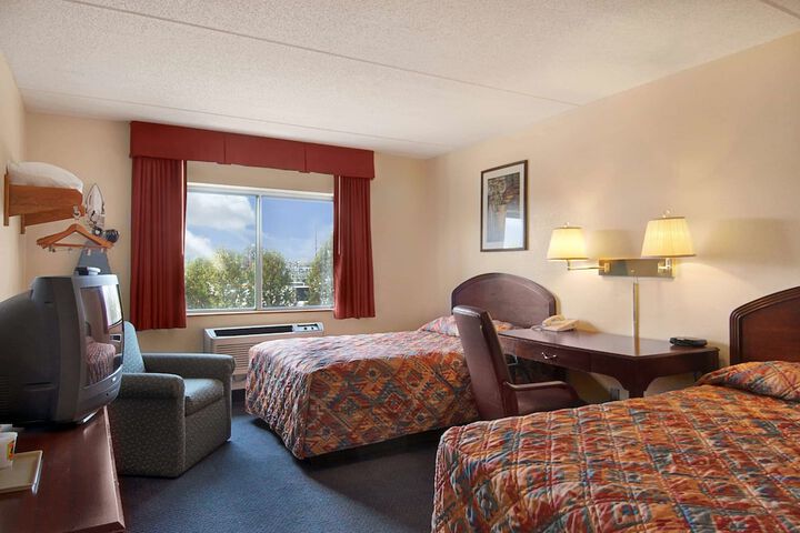 Room 18 of 27