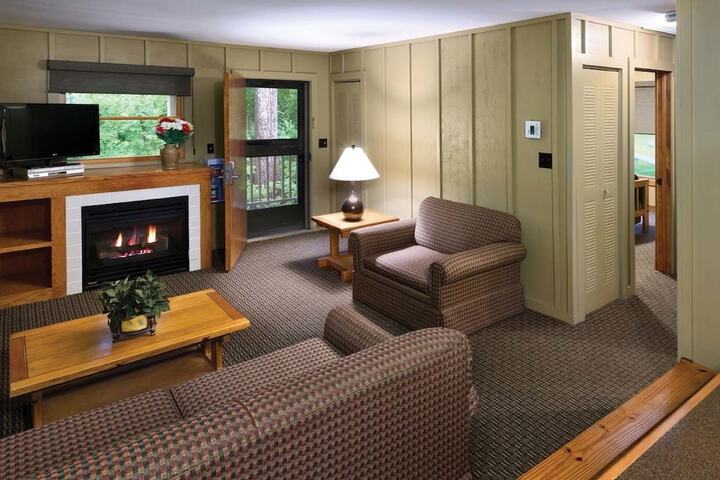Room 6 of 47