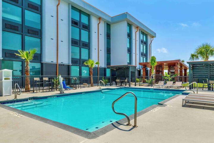 Pool 5 of 41