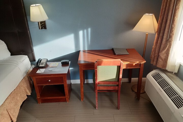 Room 33 of 56