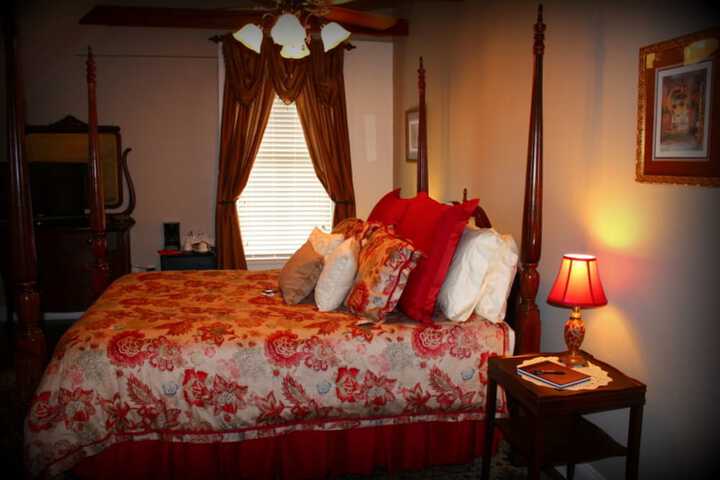 Room 21 of 35
