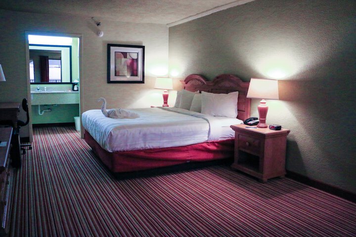 Room 16 of 46
