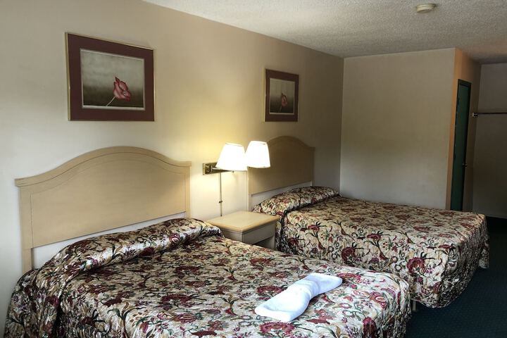 Red Maple Inn