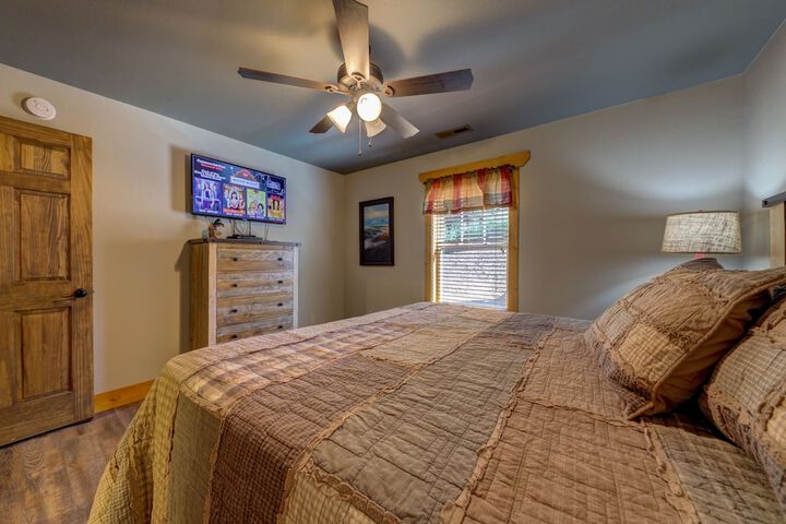 Room 32 of 70