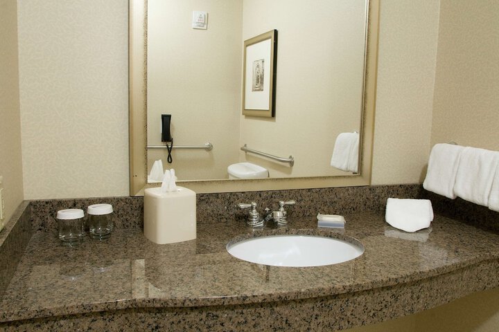 Hilton Garden Inn Mount Holly / Westampton