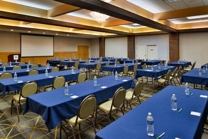 Holiday Inn Great Falls- Convention Center by IHG