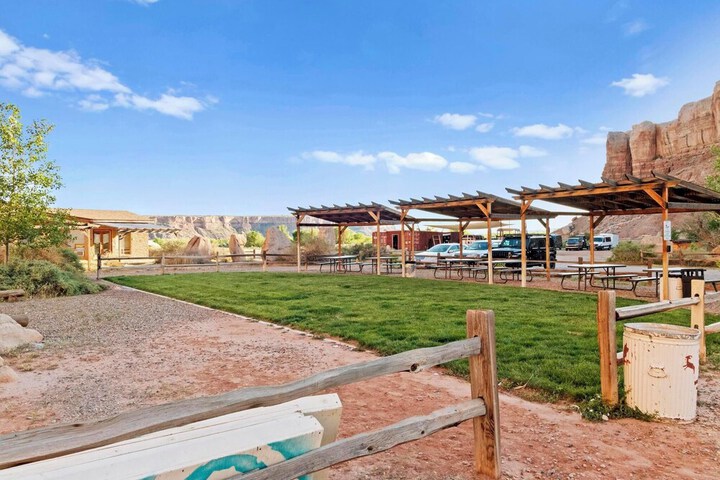 Bluff Dwellings Resort