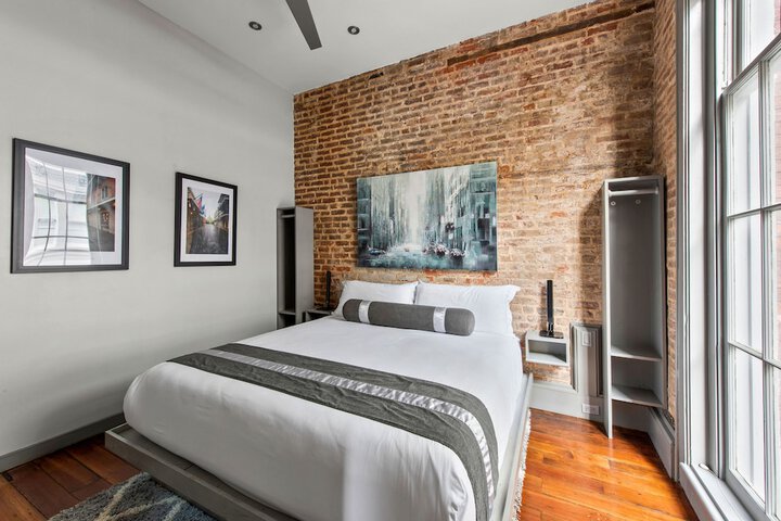 Room 206 of 488
