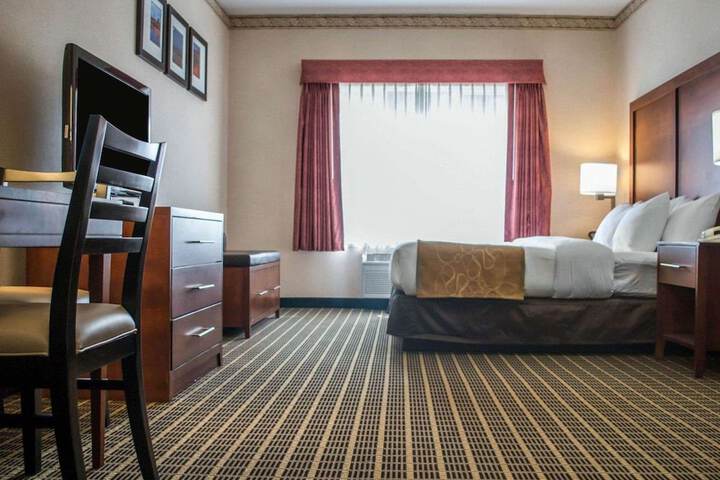Comfort Suites Portland Southwest