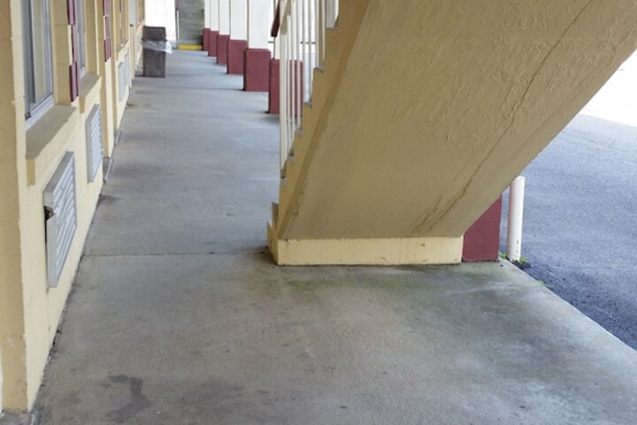 Economy Inn