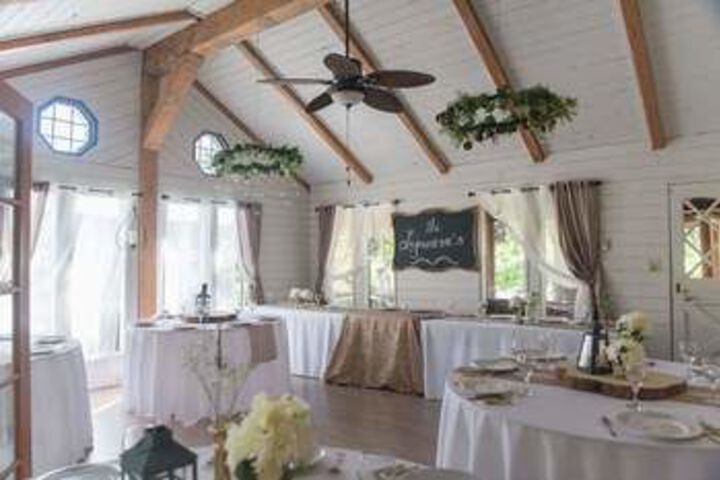 Columbia Gardens Winery and Grape Escape Guesthouse