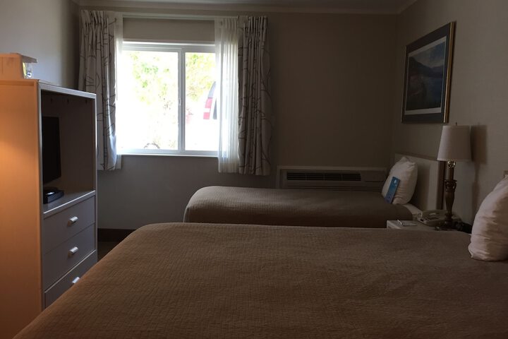 Room 38 of 62