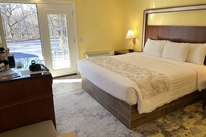 Room 44 of 130