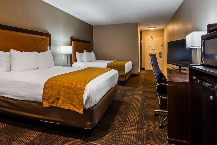 Room 16 of 24