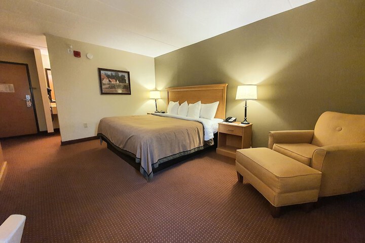 Room 46 of 66