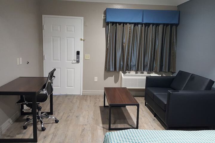 Room 51 of 53