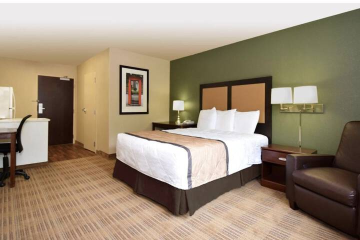 Room 3 of 7
