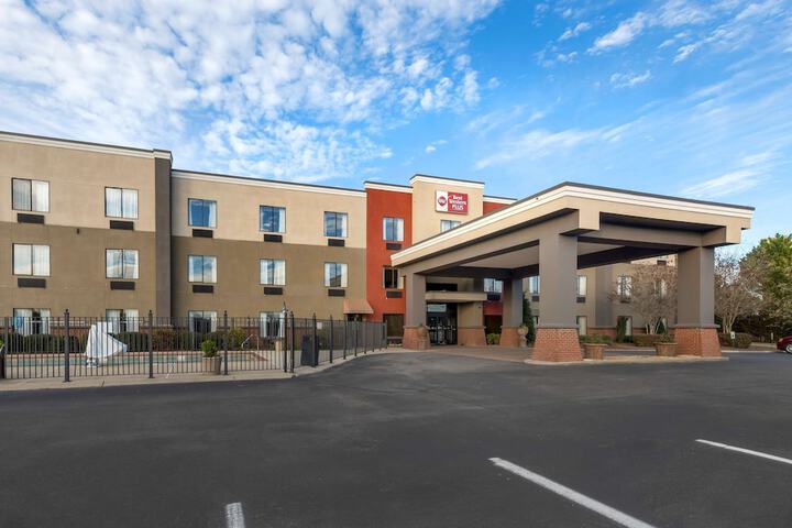 Hotel 2 of 23