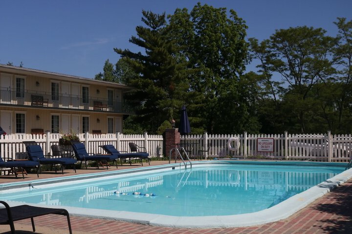 Pool 9 of 70