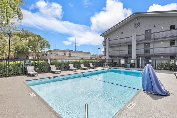 Pool 18 of 62