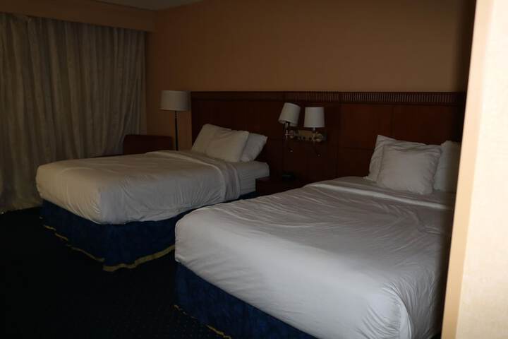 Room 20 of 34