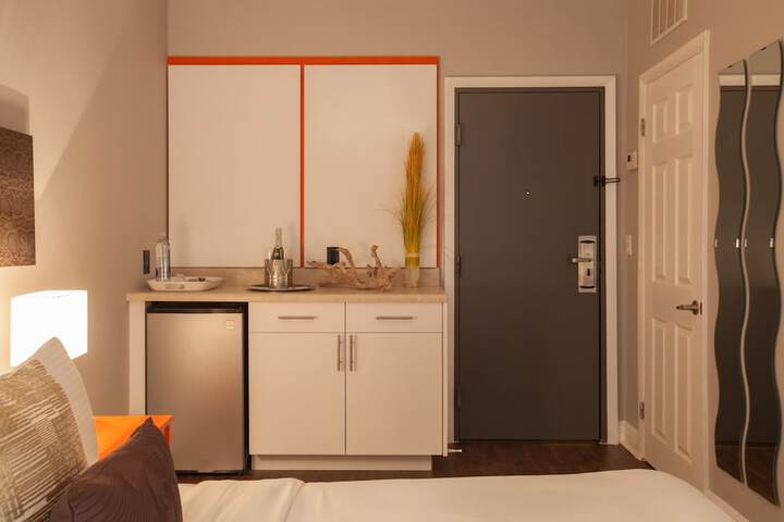 Room 11 of 43