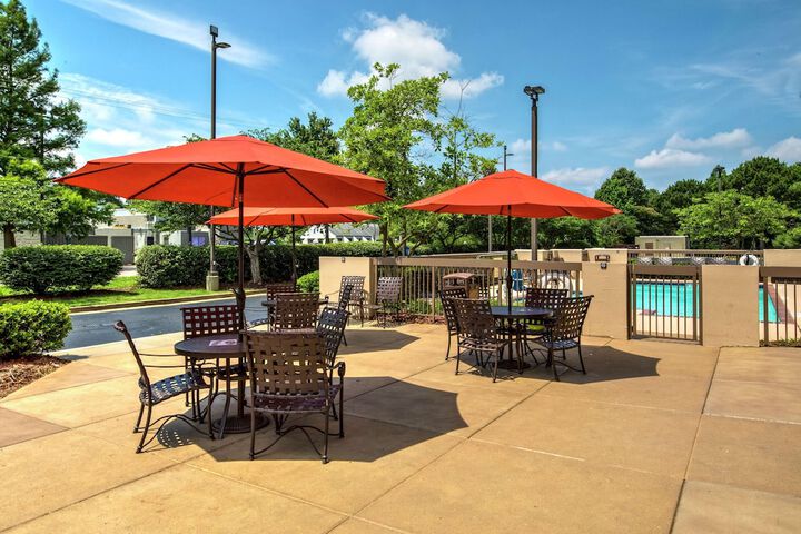 Terrace/Patio 43 of 44