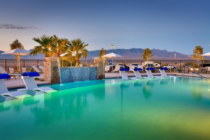 Pool 10 of 53