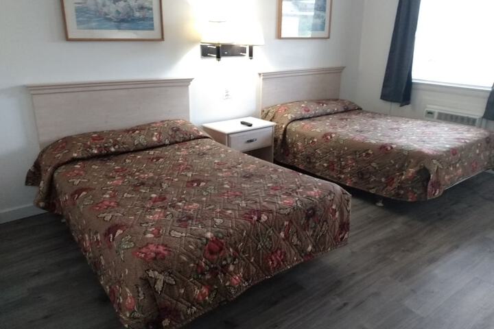 Room 22 of 34