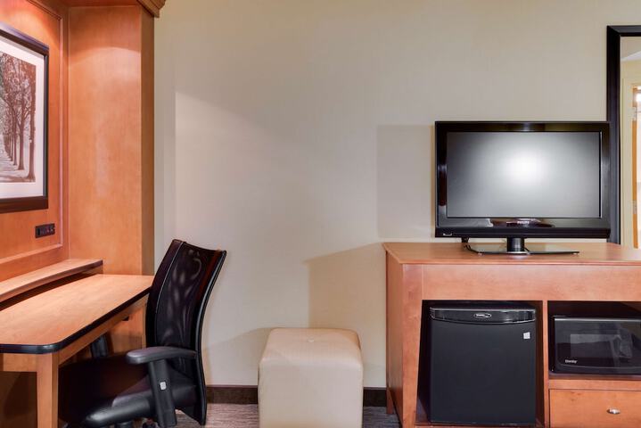 Room 5 of 45