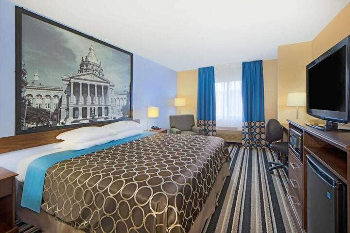 Super 8 by Wyndham Fairfield Tx