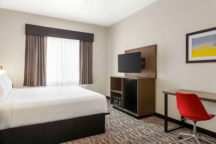 Ramada by Wyndham Marina