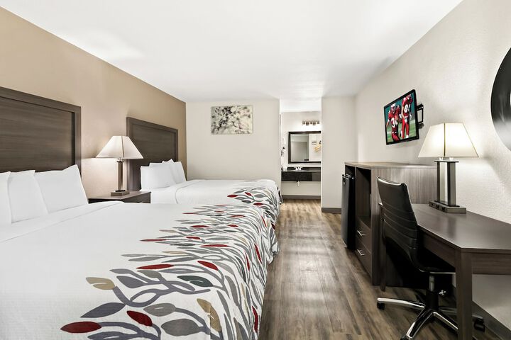 Room 26 of 38