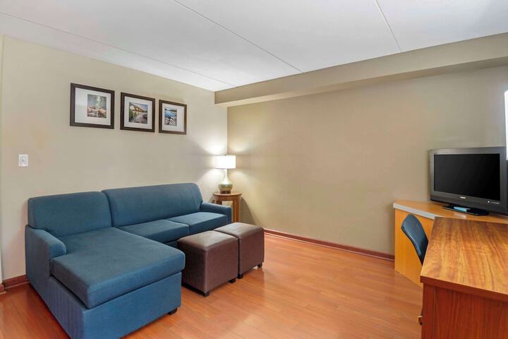 Room 48 of 104