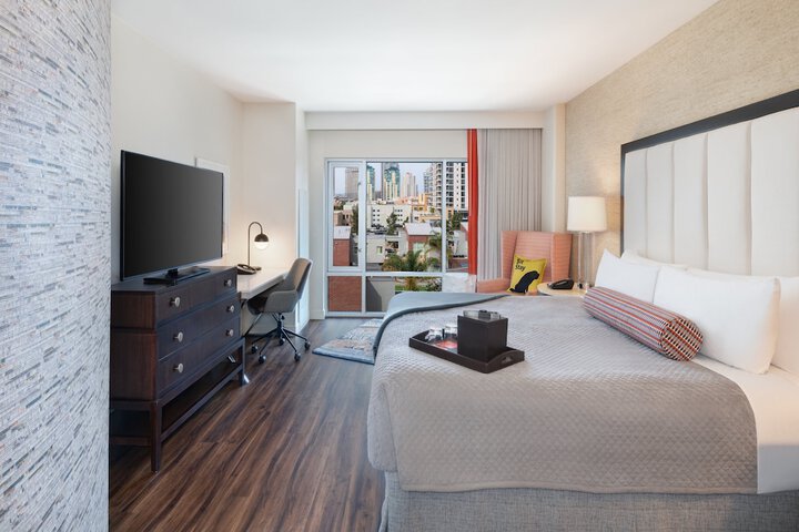 Room 48 of 89