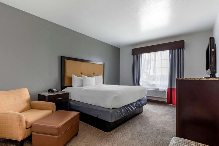Room 44 of 90