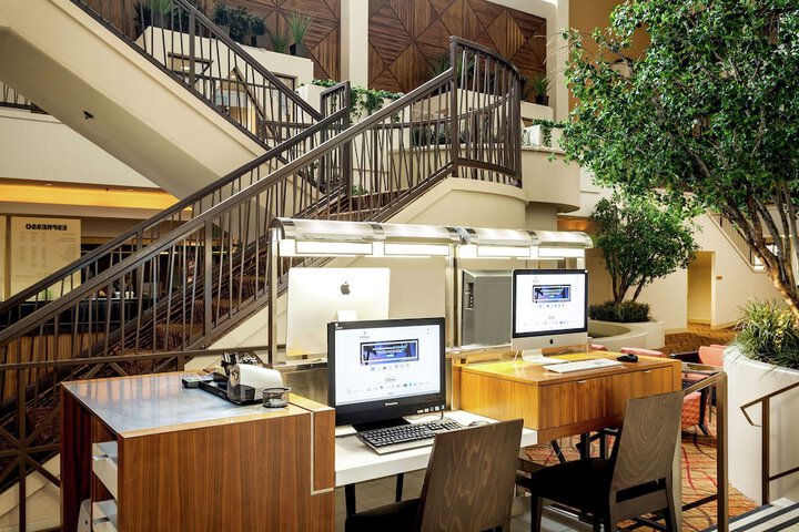 Business Center 48 of 49