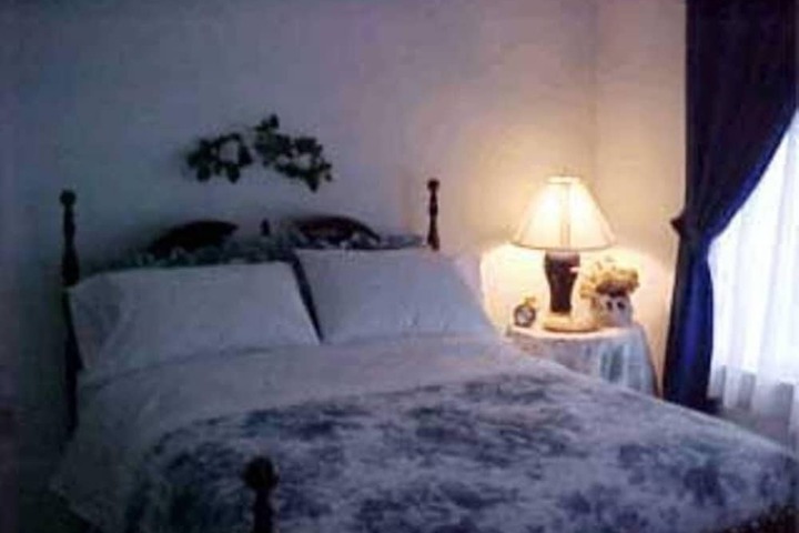 Room 19 of 35