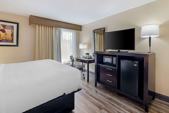 Room 28 of 37