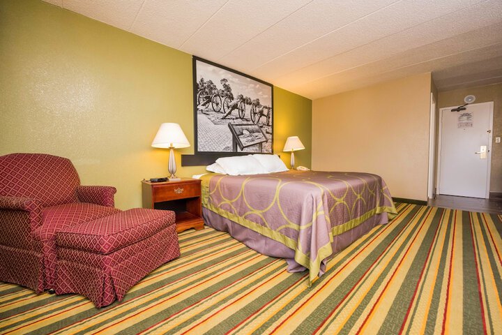 Room 17 of 41