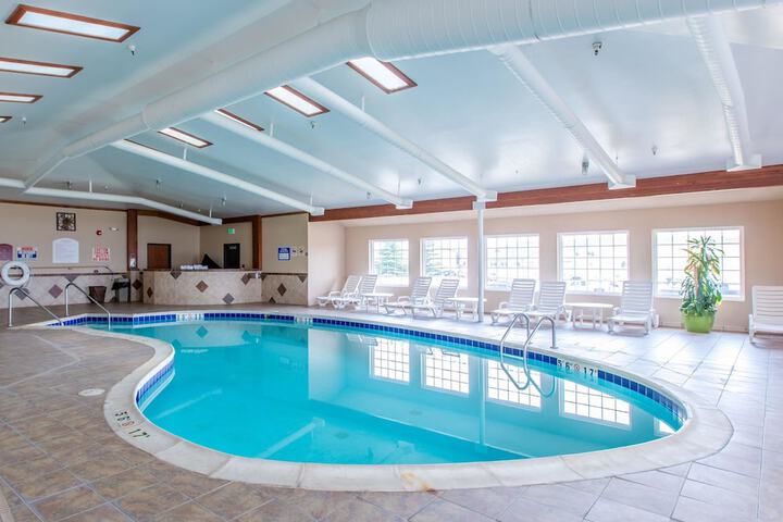 Pool 11 of 71