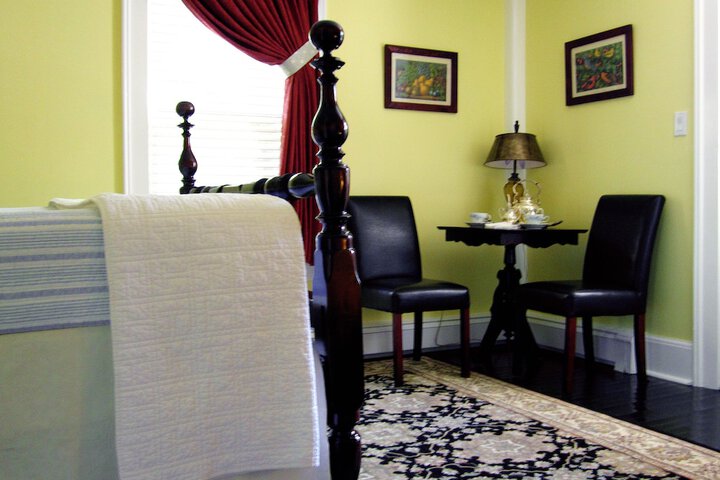 Baldwinsville B & B