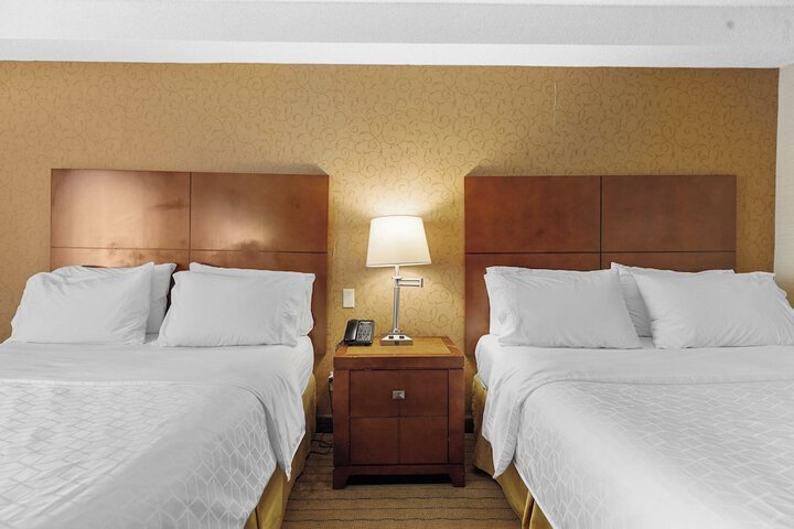 Room 26 of 37