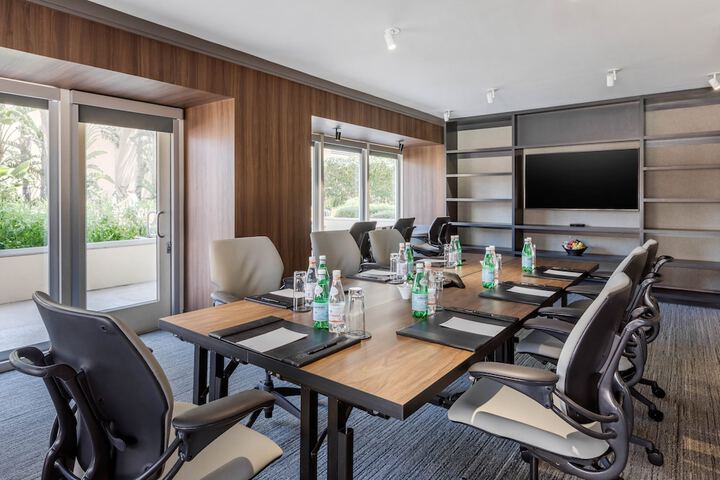 Omni Los Angeles Hotel at California Plaza