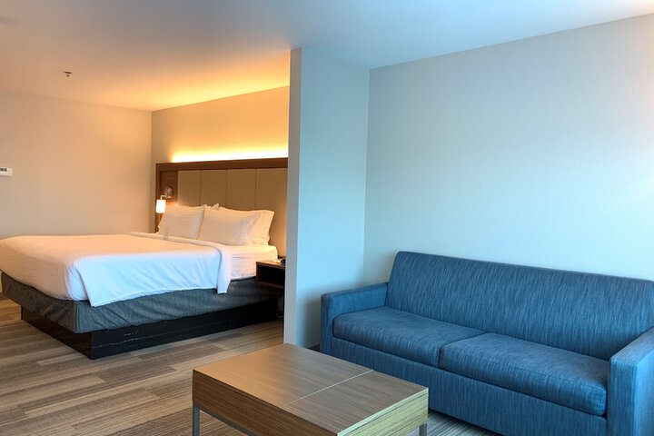 Holiday Inn Express & Suites Danville by IHG